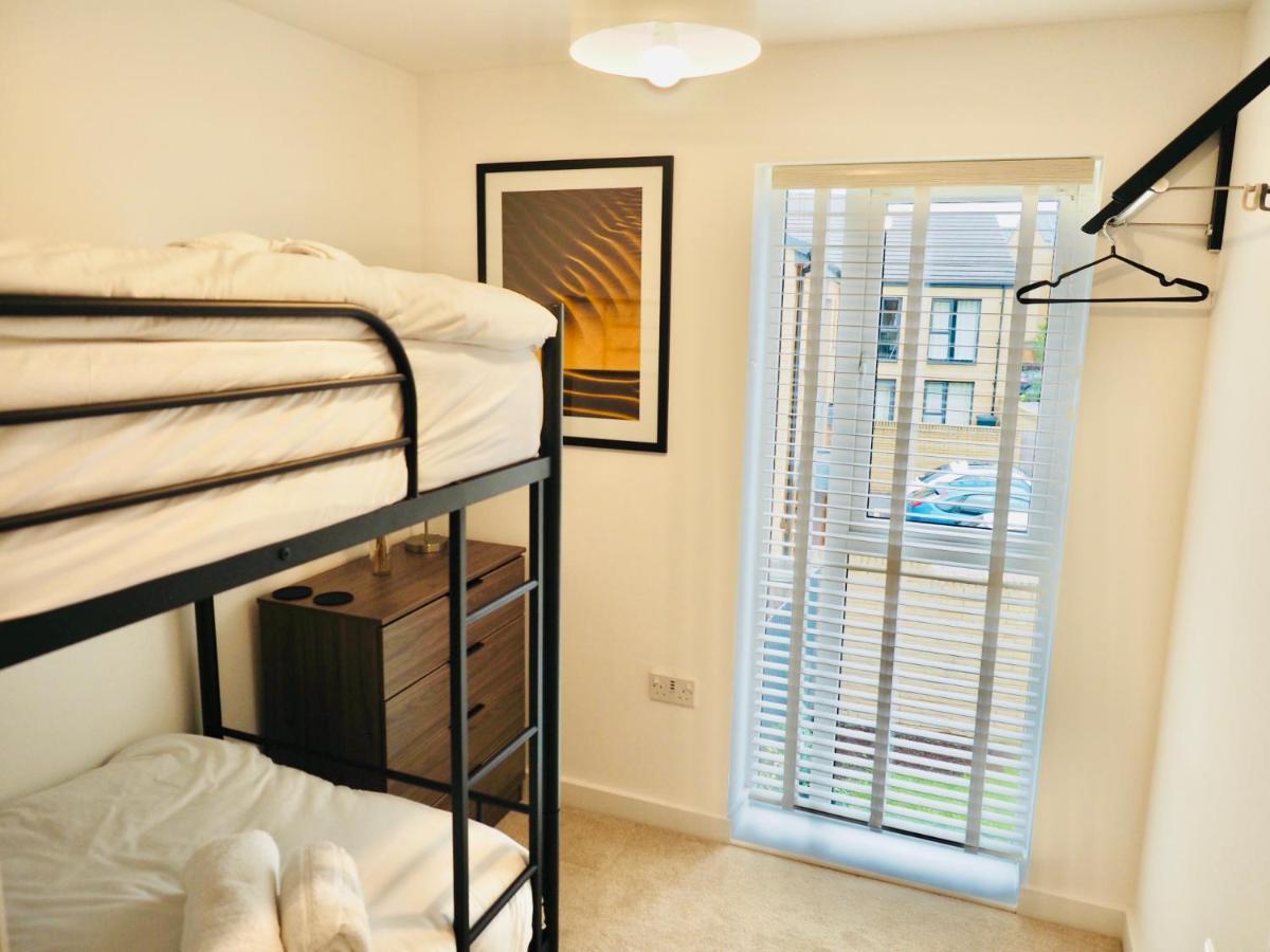 Stylish New Build With Garden And Free Parking Villa Taunton Exterior photo